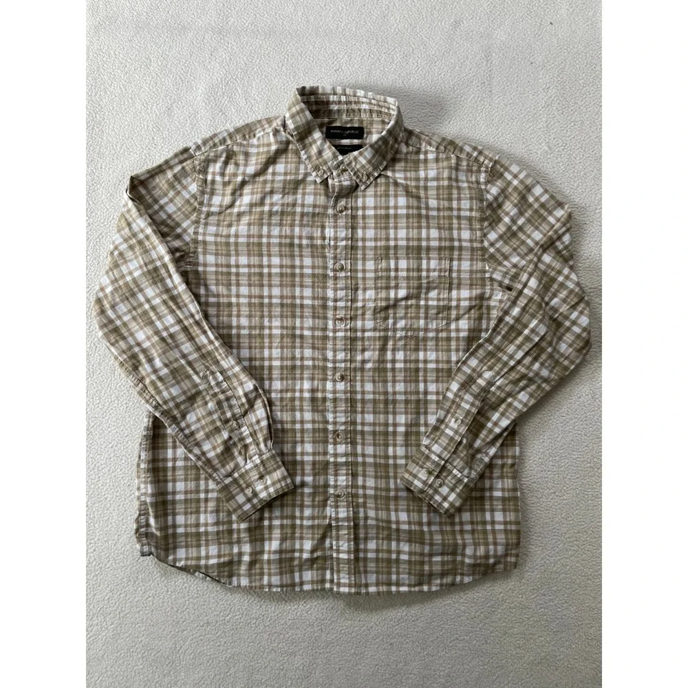 Banana Republic Mens Large Button Down Shirt Tan Plaid Untucked Fit Long Sleeve